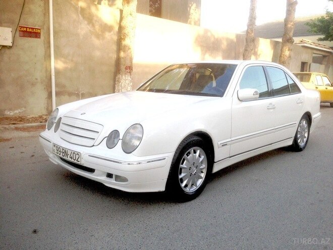 Mercedes E 220 1999, 185,000 km - 2.2 л - Bakı