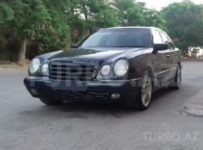 Mercedes E 280 1998, 286,635 km - 2.8 l - Bakı