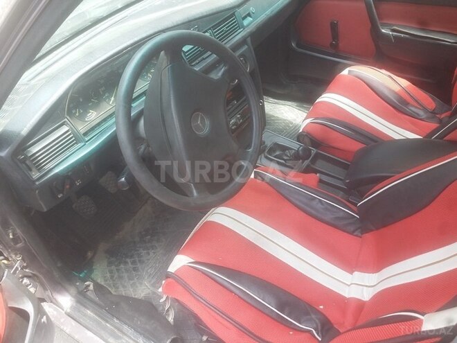 Mercedes 190 1992, 300,000 km - 2.0 l - Bakı