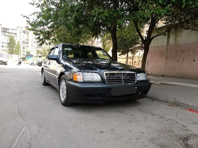 Mercedes C 220 1998, 270,000 km - 2.2 л - Bakı