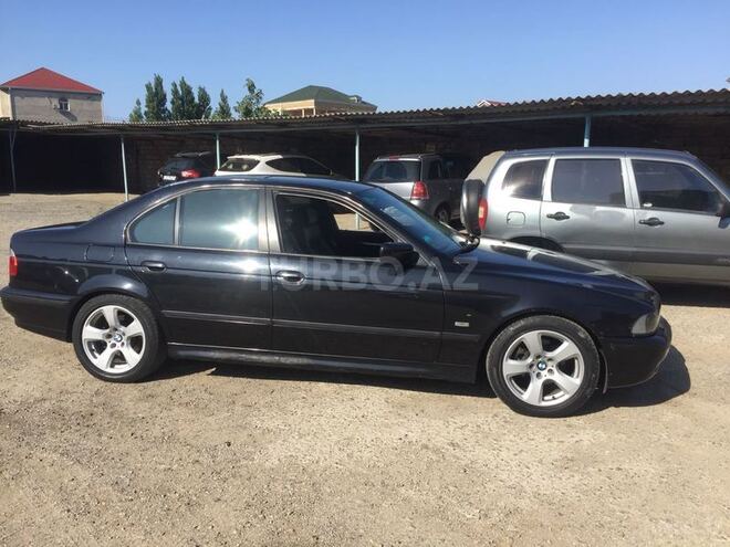 BMW 528 1996, 360,000 km - 2.8 л - Astara