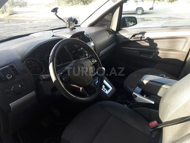 Opel Zafira 2008, 236,000 km - 0.2 л - Tovuz