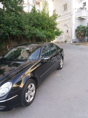Mercedes E 220 2004, 205,000 km - 2.2 л - Bakı