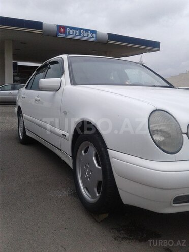Mercedes E 280 1999, 383,333 km - 2.8 л - Gəncə