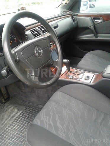Mercedes E 280 1999, 383,333 km - 2.8 л - Gəncə