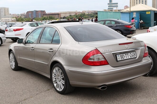 Mercedes E 350 2006, 250,000 km - 3.5 l - Bakı