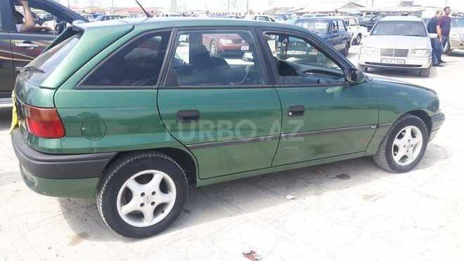 Opel Astra 1996, 240,000 km - 1.7 l - Bakı