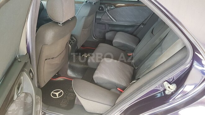 Mercedes E 270 1999, 325,123 km - 2.7 l - Sumqayıt