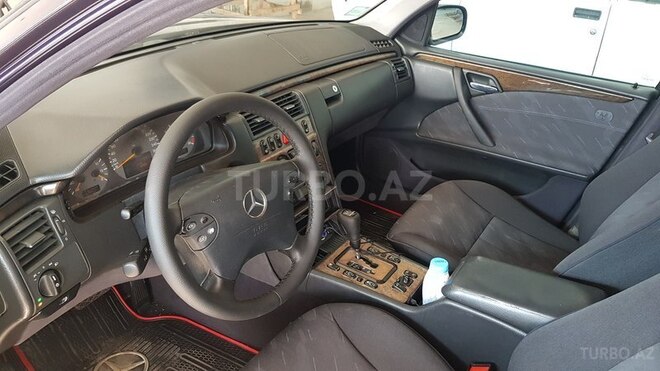 Mercedes E 270 1999, 325,123 km - 2.7 l - Sumqayıt