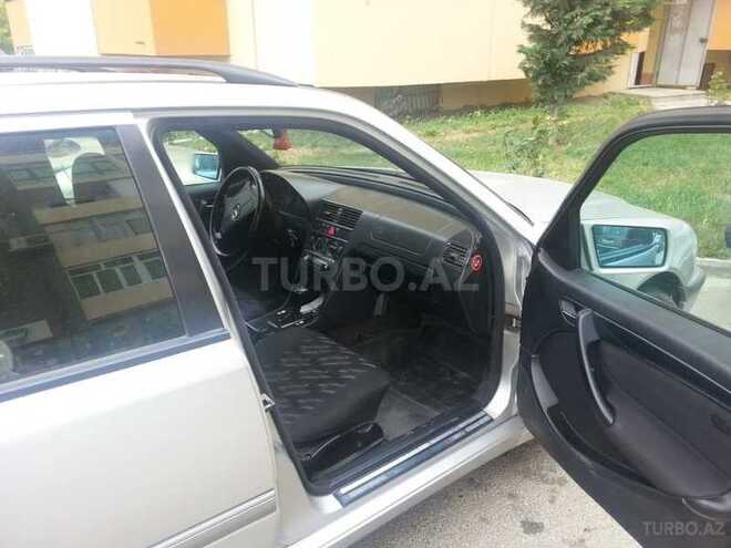 Mercedes C 220 1999, 299,990 km - 2.2 l - Bakı
