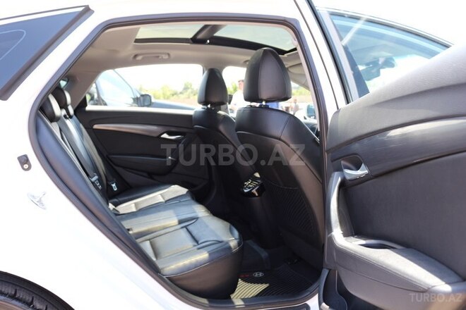 Hyundai i40 2014, 100,000 km - 2.0 l - Bakı