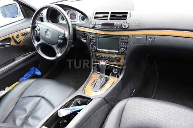 Mercedes E 350 2006, 250,000 km - 3.5 l - Bakı