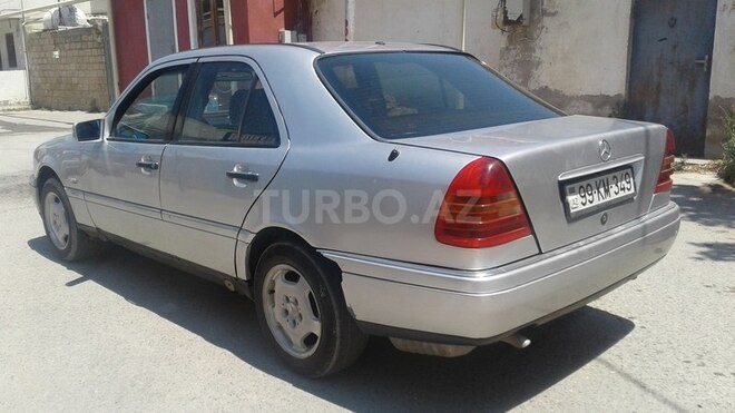 Mercedes C 220 1993, 290,000 km - 2.2 l - Bakı