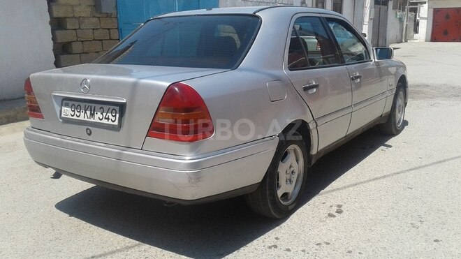 Mercedes C 220 1993, 290,000 km - 2.2 l - Bakı