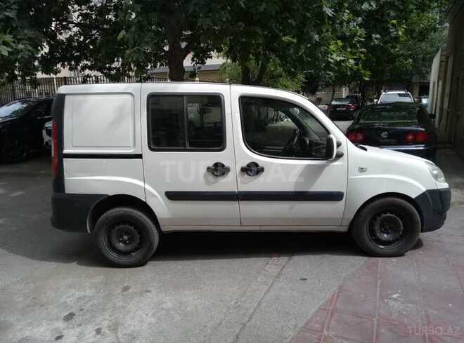 Fiat Doblo 2007, 245,000 km - 1.9 l - Bakı