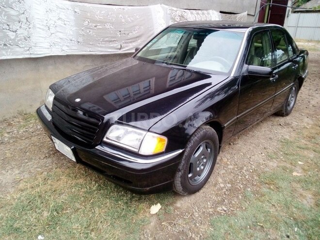 Mercedes C 230 1999, 215,742 km - 2.3 l - Masallı