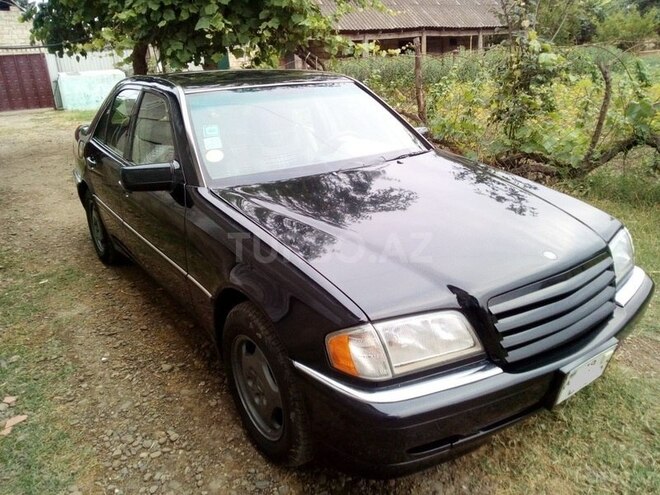Mercedes C 230 1999, 215,742 km - 2.3 l - Masallı