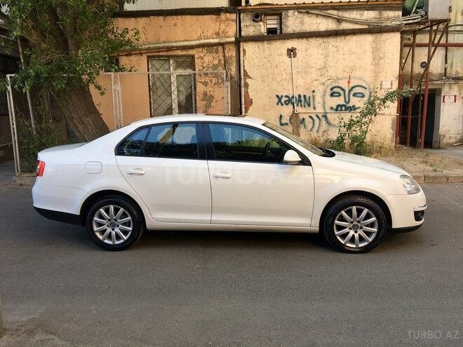 Volkswagen Jetta 2010, 119,000 km - 1.6 l - Bakı