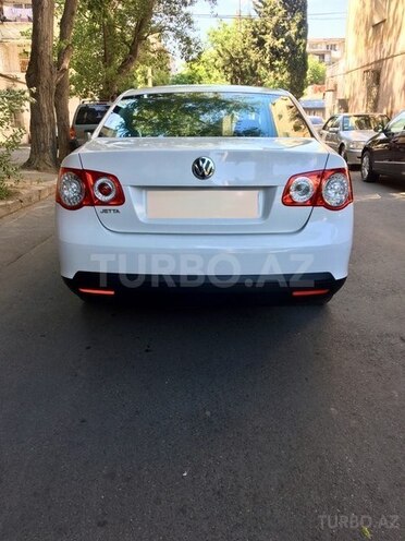 Volkswagen Jetta 2010, 119,000 km - 1.6 l - Bakı