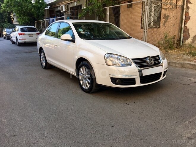 Volkswagen Jetta 2010, 119,000 km - 1.6 l - Bakı