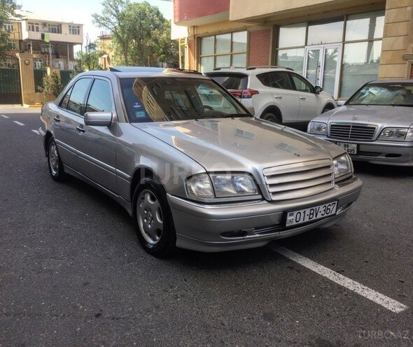 Mercedes E 280 2000, 270,000 km - 2.8 l - Sumqayıt