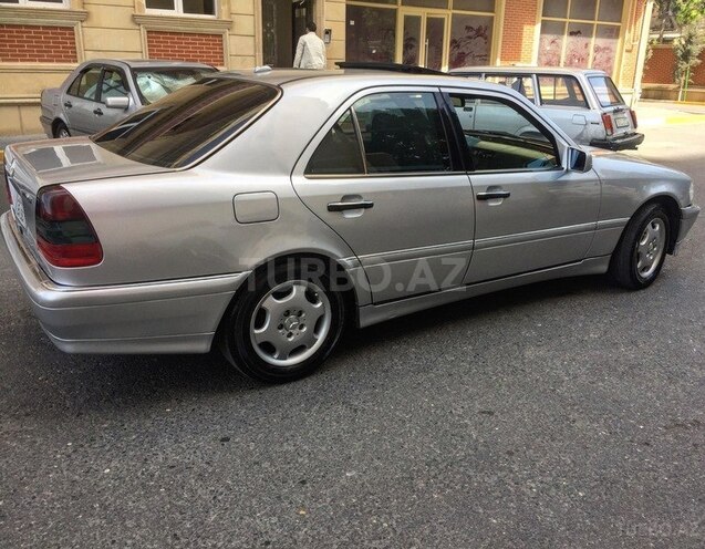 Mercedes E 280 2000, 270,000 km - 2.8 l - Sumqayıt