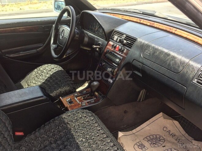 Mercedes E 280 2000, 270,000 km - 2.8 l - Sumqayıt
