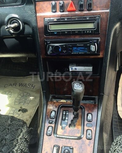 Mercedes E 280 2000, 270,000 km - 2.8 l - Sumqayıt