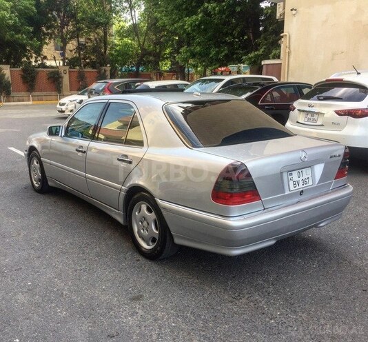 Mercedes E 280 2000, 270,000 km - 2.8 l - Sumqayıt