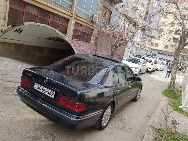 Mercedes E 240 2000, 198,000 km - 2.6 l - Bakı