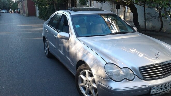 Mercedes C 240 2002, 280,000 km - 2.4 л - Bakı