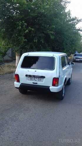 LADA (VAZ) Niva 2012, 80,000 km - 1.7 l - Salyan
