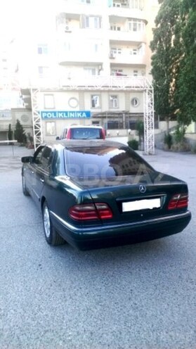 Mercedes E 220 1999, 378,950 km - 2.2 л - Bakı