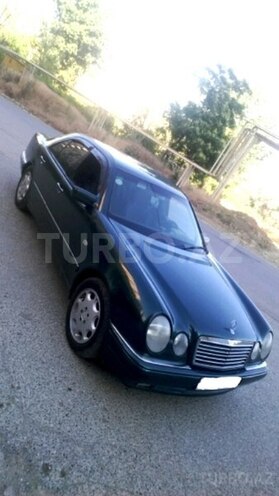 Mercedes E 220 1999, 378,950 km - 2.2 л - Bakı