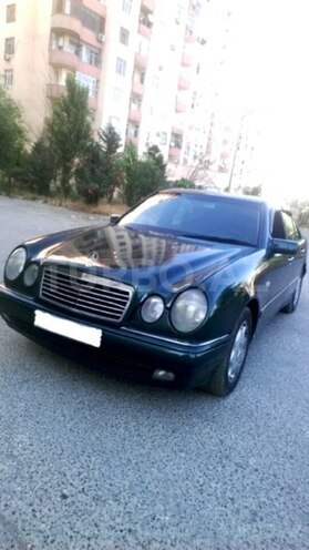 Mercedes E 220 1999, 365,478 km - 2.2 л - Bakı