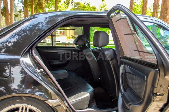 Mercedes C 230 2000, 221,000 km - 2.3 l - İmişli