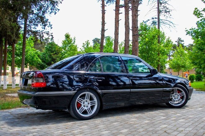 Mercedes C 230 2000, 221,000 km - 2.3 l - İmişli