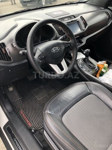 Kia Sportage 2011, 121,000 km - 2.0 l - Bakı