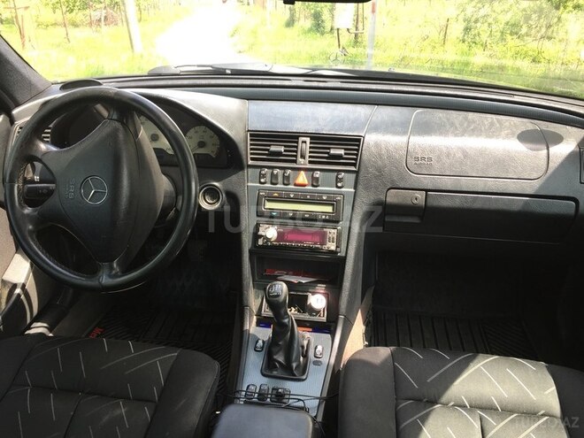 Mercedes C 180 2000, 286,124 km - 1.8 l - Quba