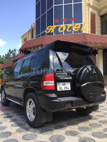 Mitsubishi Pajero io 2000, 167,000 km - 0.2 l - Quba