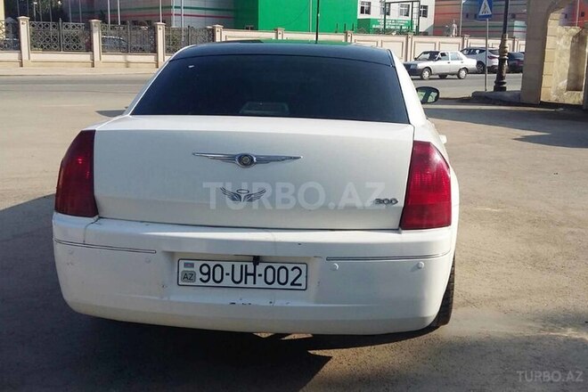 Chrysler 300C 2005, 210,000 km - 2.7 l - Masallı