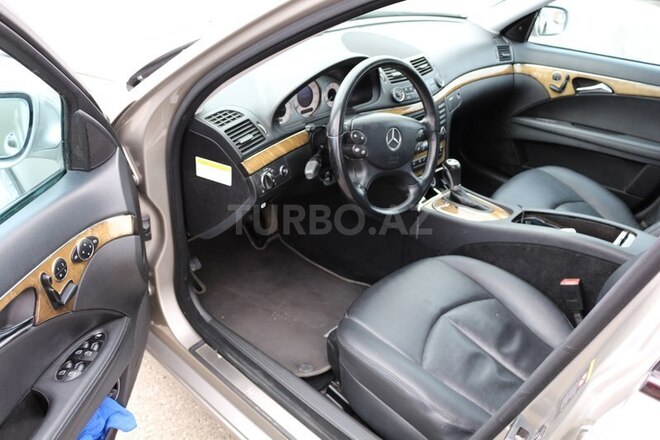 Mercedes E 350 2007, 251,452 km - 3.5 l - Bakı