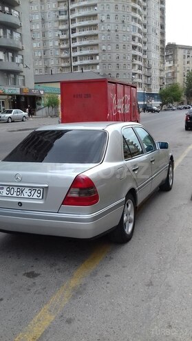 Mercedes C 180 1995, 331,200 km - 1.8 л - Bakı