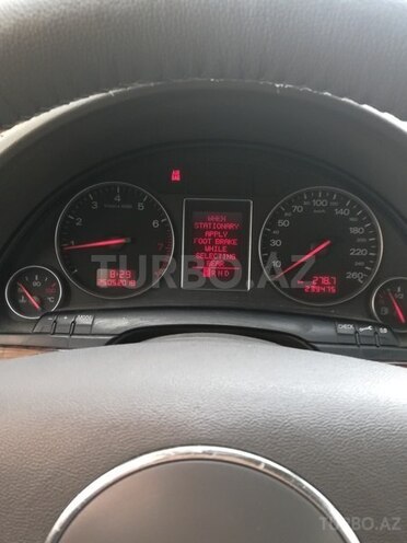 Audi A4 2002, 240,000 km - 2.4 л - Bakı