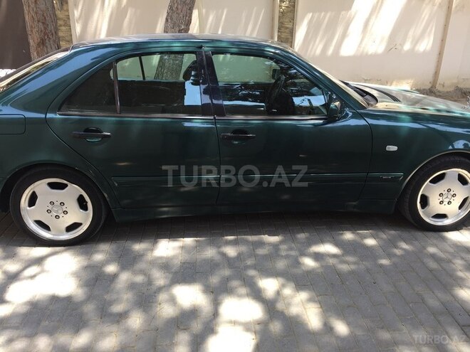 Mercedes E 220 1998, 450,000 km - 2.2 l - Bakı