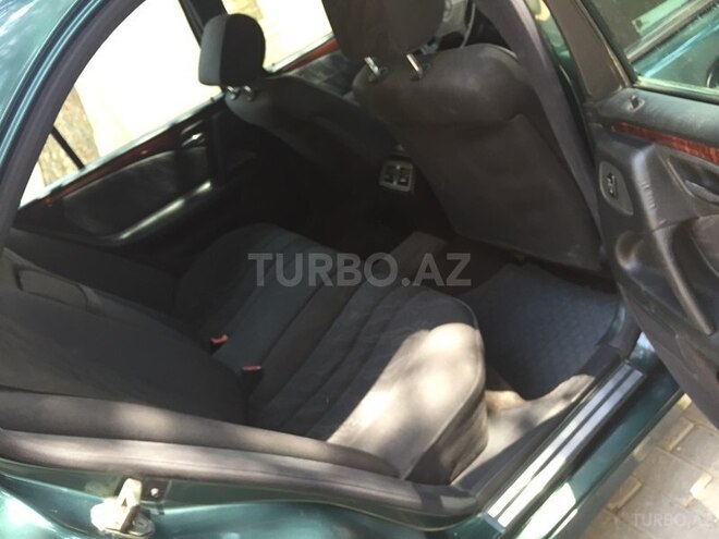 Mercedes E 220 1998, 450,000 km - 2.2 l - Bakı