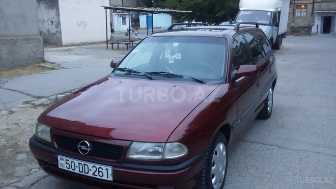 Opel Astra 1996, 285,000 km - 1.8 l - Sumqayıt