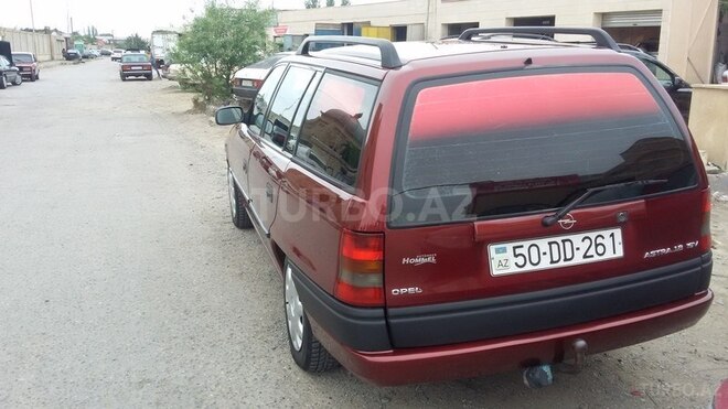 Opel Astra 1996, 285,000 km - 1.8 l - Sumqayıt