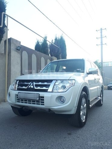 Mitsubishi Pajero 2012, 84,000 km - 3.5 l - Bakı