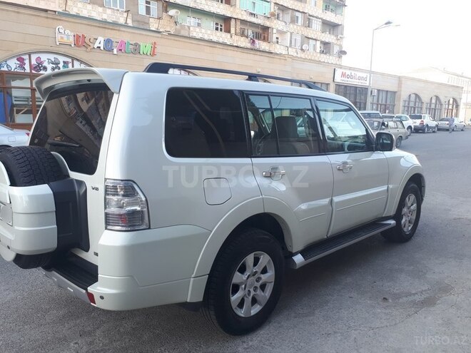 Mitsubishi Pajero 2012, 84,000 km - 3.5 l - Bakı
